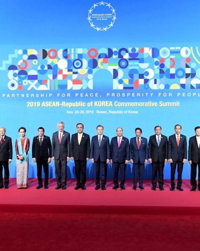 RESEND: CORRECTION OF CAPTION

BUSAN, Nov 26 -- Prime Minister Tun Dr Mahathir Mohamad (left) posing for group photo with the South Korean President Moon Jae-in (sixth, left) and ASEAN country leaders during the ASEAN-South Korea Commemorative Summit 2019 today. Also present (from second, left) Myanmar State Counsellor Aung San Suu Kyi, President of the Philippines Rodrigo Duterte, Prime Minister of Singapore Lee Hsien Loong, Thailand Prime Minister Prayut Chan-o-Cha, (from seventh, left) Vietnamese Prime Minister Nguyen Xuan Phuc, Sultan of Brunei Darussalam Sultan Hassanal Bolkiah, Cambodian Minister of Foreign Affairs Prak Sokhonn, President of Indonesia Joko Widodo and Laos Prime Minister Thongloun Sisoulith. --fotoBERNAMA (2019) COPYRIGHTS RESERVED 